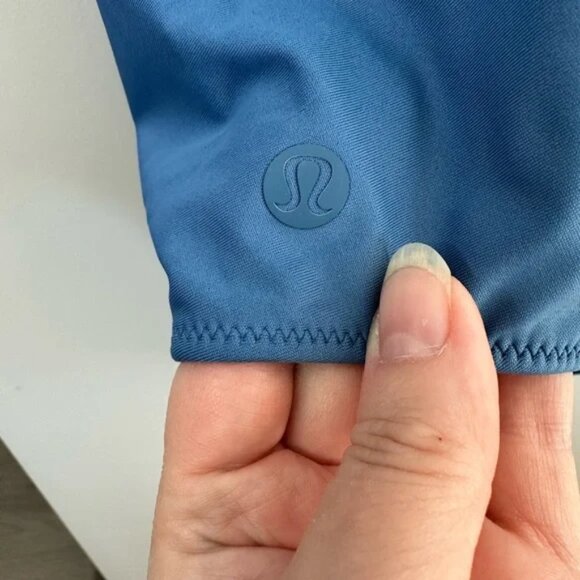 Lululemon Waterside Scoop One Piece Bathing Suit 8 - Picture 2 of 12